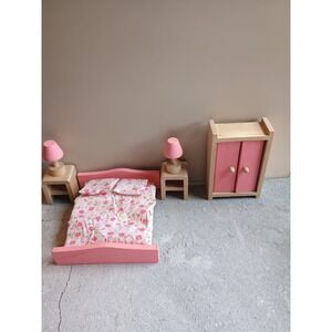 Vintage ~ Doll House ~ Wooden Miniature Bedroom Furniture